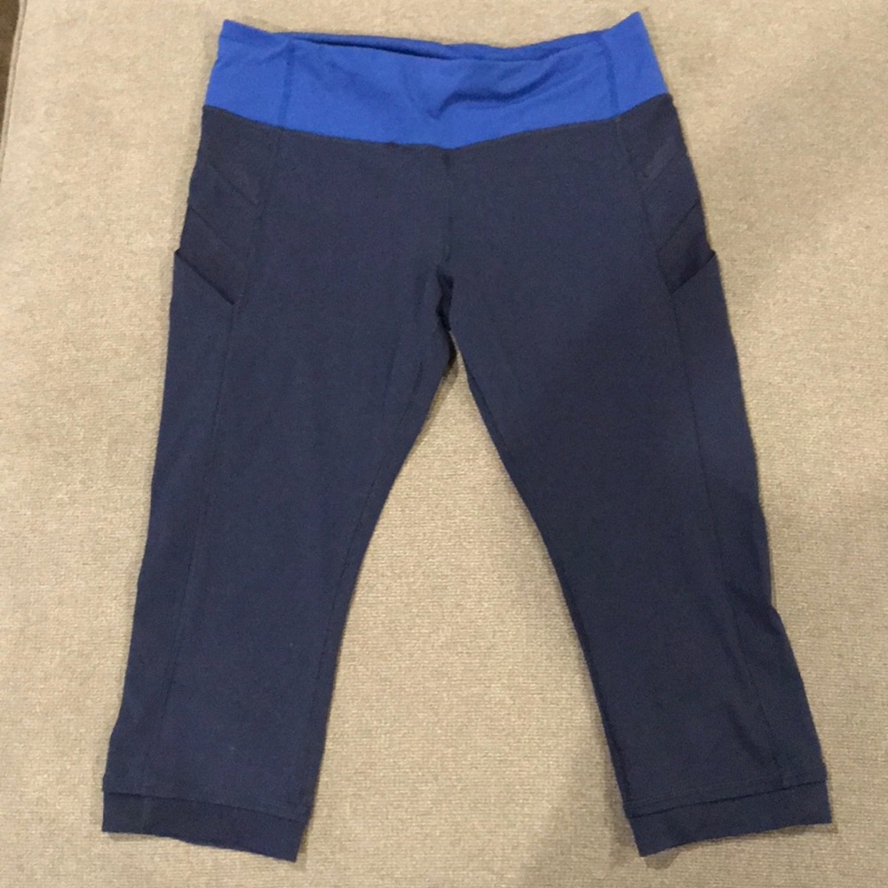 Lululemon Illumina Crop